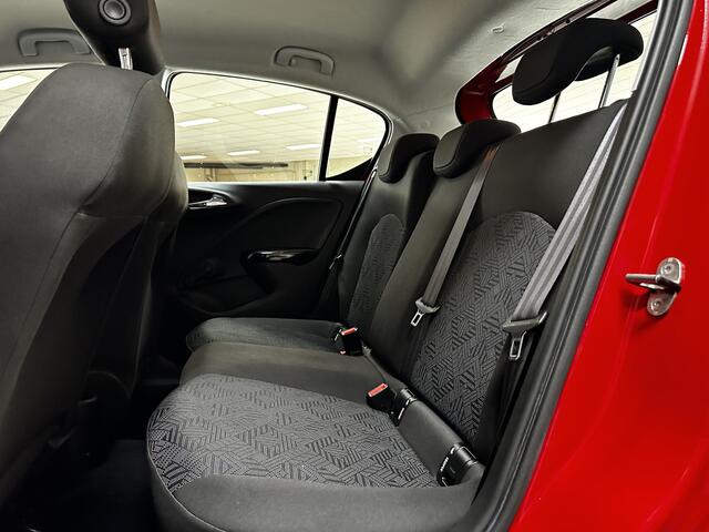 Opel CORSA 1.4 Favourite/ Trekhaak/ 16'' LMV/ Apple + Android/ DAB+/ Navi/ Airco/ Cruise/ Elek. pakket/ Isofix/ Bluetooth/ Multi. LEDER. Stuur/ Mistl./ PDC.