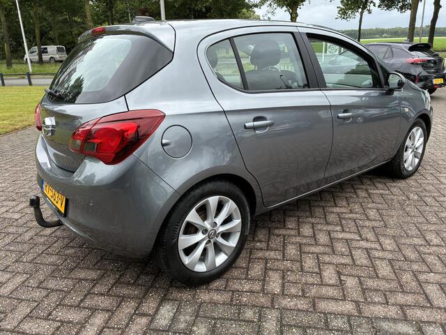 Opel CORSA 1.4 Favourite 5-Deurs | Airconditioning | Navigatie | Parkpilot | Elektrisch Pakket | Cruise control | Trekhaak | LM-Velgen