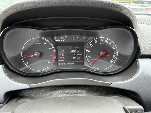 Opel CORSA 1.4 Favourite 5-Deurs | Airconditioning | Navigatie | Parkpilot | Elektrisch Pakket | Cruise control | Trekhaak | LM-Velgen