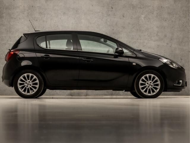 Opel CORSA 1.4 Innovation Sport Automaat (APPLE CARPLAY, 5-DEURS, SPORTSTOELEN, CLIMATE CONTROL, LICHTMETALEN VELGEN, CITY STEERING, PARKEERSENSOREN, NIEUWSTAAT)