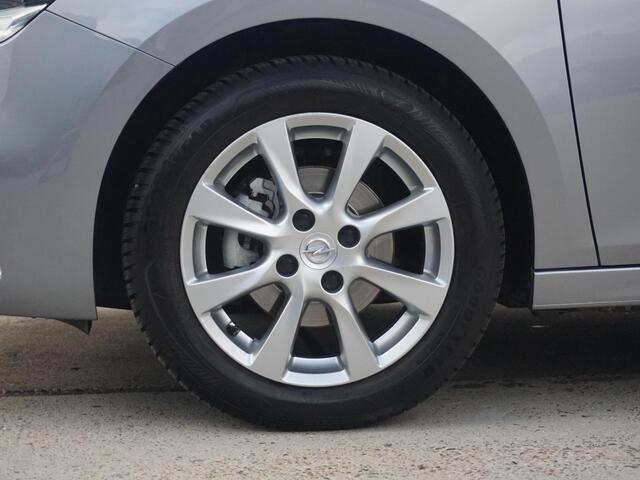 Opel CORSA 1.2 Elegance All season banden