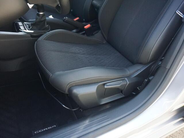 Opel CORSA 1.2 Elegance All season banden