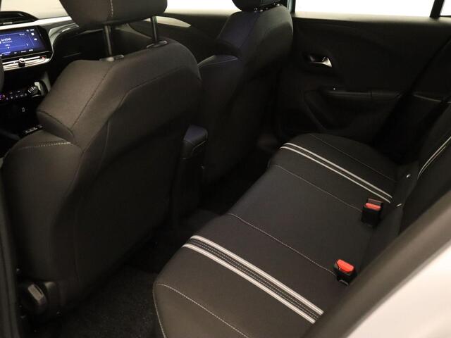 Opel CORSA 1.2 Turbo Hybrid GS - DIRECT UIT VOORRAAD LEVERBAAR! - PARKEERSENSOREN VOOR EN ACHTER - STOEL EN STUUR VERWARMING - DODEHOEK DETECTIE - CRUISE CONTROL - APPLE CARPLAY/ANDROID AUTO