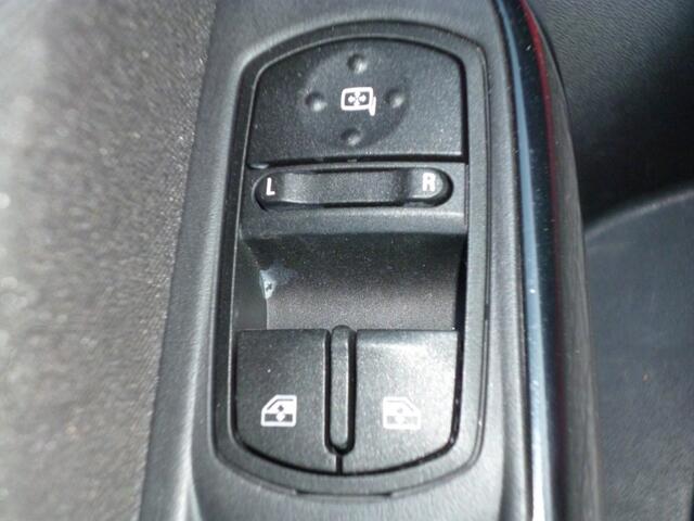 Opel CORSA 1.4 Favourite