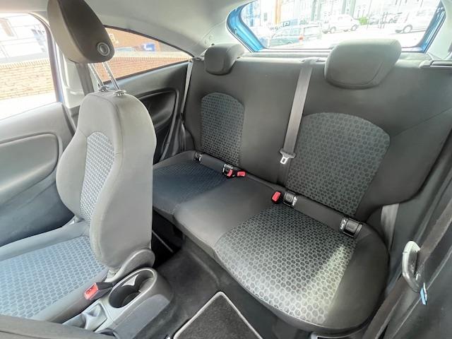 Opel CORSA 1.4 Business+, ECC, incl 1 jaar Bovag garantie