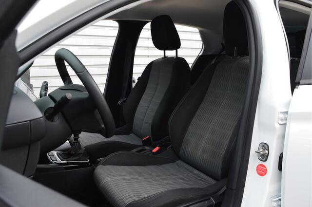 Opel CORSA 1.2 Edition O.a: Pdc, Carplay, Lane assist, Cruise contr., etc... Rijklaar! All-in prijs!