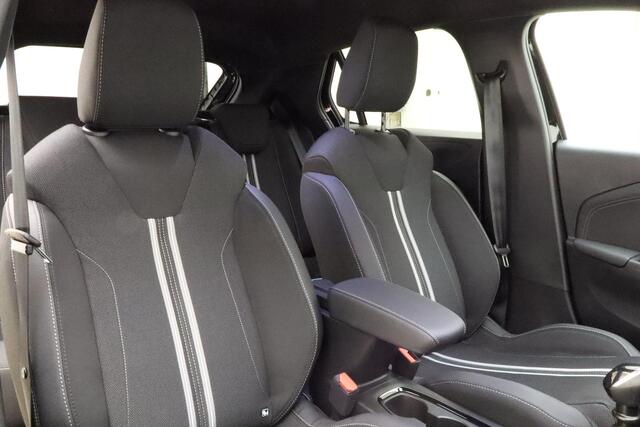 Opel CORSA 1.2 Turbo GS 100 PK | Navigatie | Climate control | Stoel & Stuurverwarming | Camera | Lichtmetalen velgen | Extra getint glas