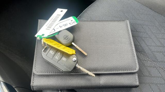 Opel CORSA 1.2 Elegance