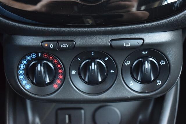 Opel CORSA 1.4 Online Edition Carplay | Full Map Navi | Airco | Sportstoelen | Volledig Onderhouden!!