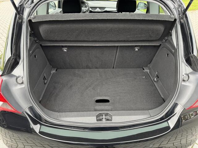 Opel CORSA 1.4-16V Design Ed