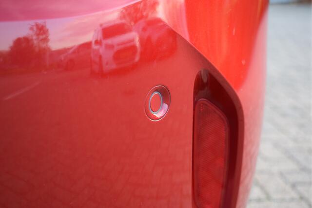 Opel CORSA 1.2 Edition | NL-Auto | Trekhaak | Parkeersensoren | Navi