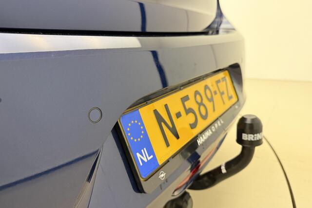 Opel CORSA 1.2 Edition 100pk | Automaat | Navigatie | Trekhaak | Parkeersensoren achter | Cruise Control | Weinig Kilometers | Apple Carplay - Android Auto