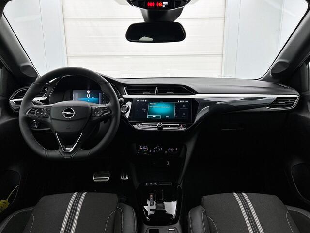 Opel CORSA 1.2 Turbo 136pk Hybrid GS Auto. Navigatie Apple Carplay/Android Auto Camera Parkeersensoren Cruise Control Dodehoek assistent Stoel- en stuurverwarming Full-LED-Matrix-koplamp Airco Lichtmetalen velgen