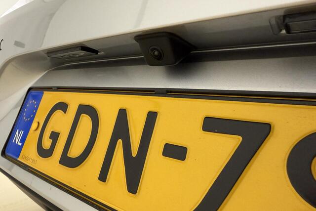 Opel CORSA 1.2 Turbo Hybrid GS Automaat | Navigatie | Climate control | Keyless | Camera | Zwart dak | Lichtmetalen velgen | Extra getint glas