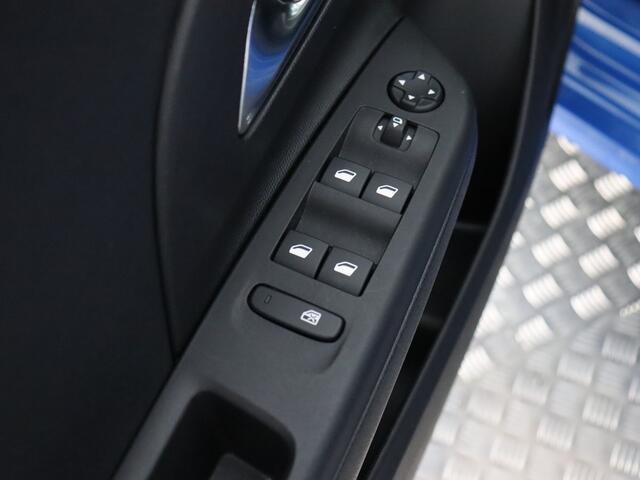 Opel CORSA 1.2 GS (Camera / Stoel- Stuurverw. / Cruise / Carplay)