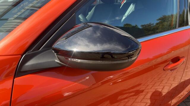 Opel CORSA Automaat 1.2 Elegance Cruise,Stoelverwarming