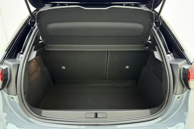 Opel CORSA 1.2 Turbo Hybrid GS Automaat | Navigatie via Carplay | Camera | Stoel & Stuurverwarming | Parkeersensoren | Zwart dak