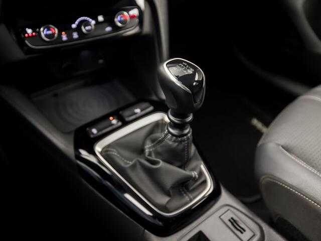 Opel CORSA 1.2 Elegance Black Edition (APPLE CARPLAY, STUUR/STOEL VERWARMING, GROOT NAVI, CAMERA, LEDER, ELEKTRISCHE STOELEN, MASSAGE STOELEN, LED KOPLAMPEN, GETINT GLAS, NIEUWSTAAT)