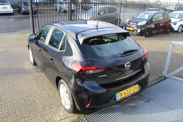 Opel CORSA 1.2 Edition Navigatie/Airco/Cruise control/Licht metalen velgen