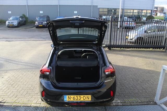 Opel CORSA 1.2 Edition Navigatie/Airco/Cruise control/Licht metalen velgen