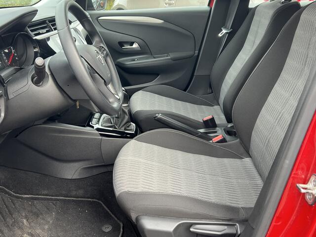 Opel CORSA 1.2 5 Drs Edition Trekhaak Navigatie Apple Carplay Android Auto DAB Parkeersensoren Cruise Control NL Auto Lage Kilometerstand Rood Metallic