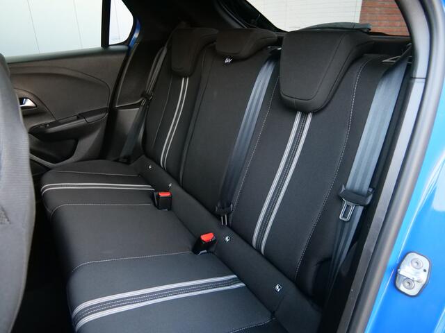 Opel CORSA 1.2 Turbo Hybrid 130 Pk Automaat DAB / Apple Carplay / Camera / PDC / Winterpakket