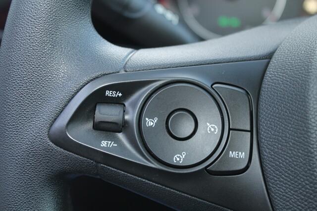 Opel CORSA 1.2 EDITION AIRCO CRUISE