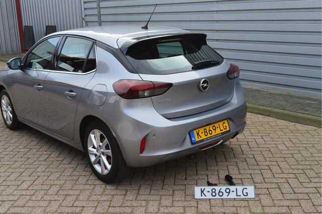 Opel CORSA 1.2 Elegance O.a: Trekhaak, Camera, PDC, Cruise, Airco, Etc. All-in prijs!