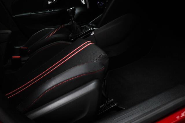 Opel CORSA 1.2 GS Line LICHT & ZICHT / PARKEER- PACK | DAB | APPLE | CAMERA