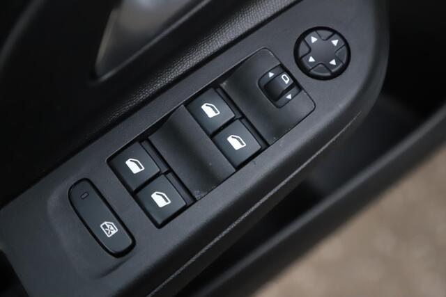 Opel CORSA 1.2 Edition 102PK Nieuwe DB Riem Navigatie Airco Cruise Carplay Android 16 inch LMV Parkeersensor Rijstrooksensor