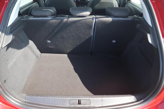 Opel CORSA 1.2 Edition NIEUWE DB RIEM! Radio Bluetooth Airco Cruise Control Rijstrooksensor Peperoncino Red Metallic!