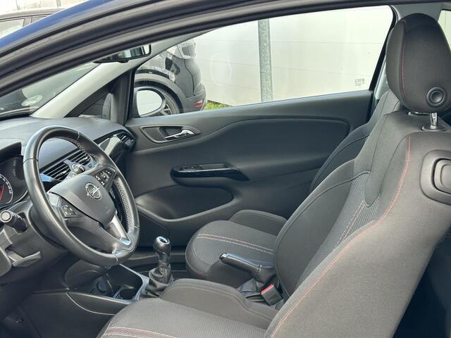 Opel CORSA 1.4 Black Edition | Navigatie | Airco | Parkeersensoren achter | Dealer Onderhouden |