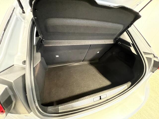 Opel CORSA 1.2 Edition | Android Auto/Apple Carplay | LM Velgen 16" | Parkeersensoren Achter | Cruise Control | AIrco |