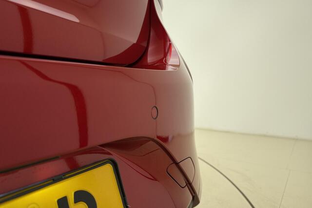 Opel CORSA 1.2 Turbo Yes Stuurwielverwarming l Stoelverwarming l Cruise Control l Airco l DAB l Bluetooth l Apple Carplay & Android Auto l Parkeersensoren l Lichtmetalen Velgen