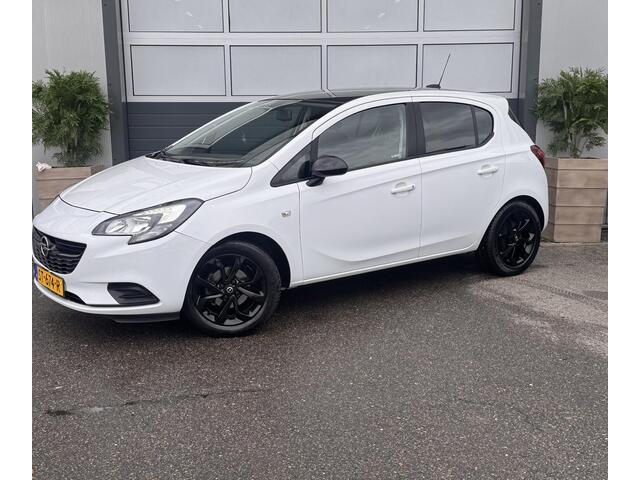 Opel CORSA 1.4 Black Edition