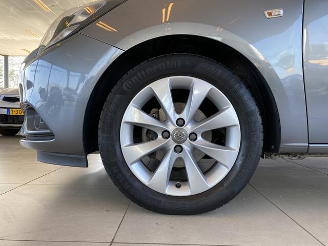 Opel CORSA 1.4 Favourite,1E Eigenaar,Dealeronderhouden,Navigatie,Parkeerassistent,Airco,Cruiscontrol,Spraakbediening,Trekhaak,Parkeersensoren,Nieuwstaat,16 Inch Lmv