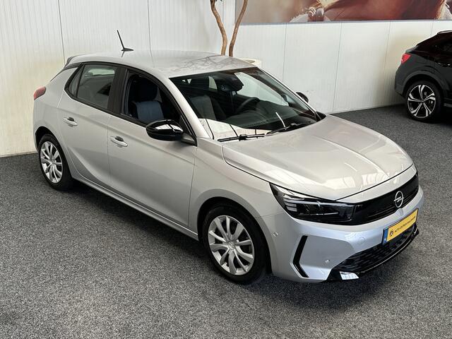 Opel CORSA 1.2 TURBO EDITION 15 STUKS OP VOORRAAD !! NAVIGATIE VIA APPLE CARPLAY/ANDROID CRUISE CONTROL RIJSTROOKSENSOREN DODEHOEKSENSOREN ACHTERUITRIJCAMERA ZEER MOOI !! 3010