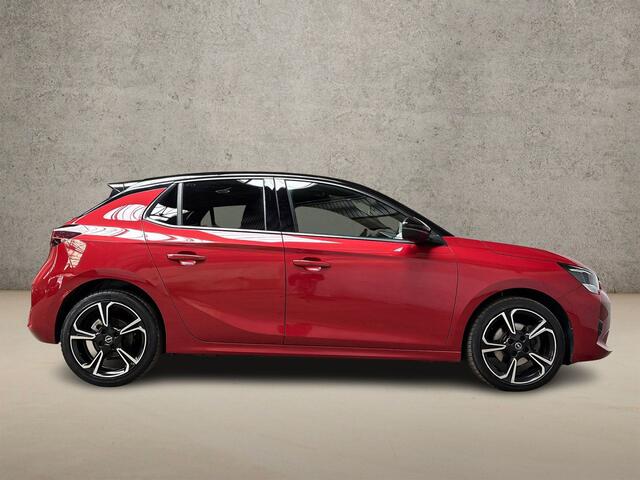 Opel CORSA 1.2 GS Line Dynamic (PANORAMADAK, APPLE CARPLAY, STUUR/STOELVERWARMING, CAMERA, GETINT GLAS, TREKHAAK, LED KOPLAMPEN, NIEUWSTAAT)