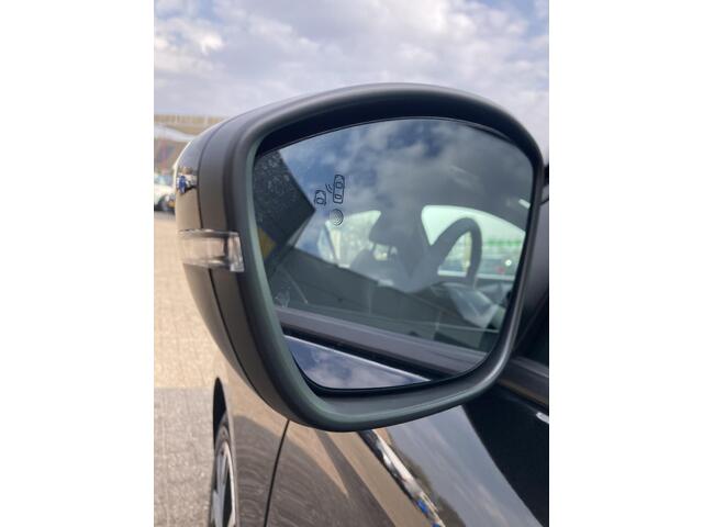 Opel CORSA 1.2 Turbo 145pk Hybrid Automaat GS | Navigatie | Climate control | Adapt. Cruise control | Keyless | Camera | Parkeersensoren | Stoel- en stuurverwarming | Suede bekleding | Massagestoel | Lichtmetalen velgen 16"