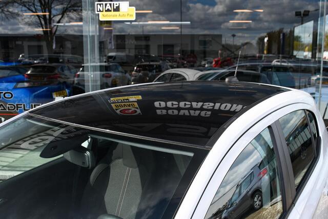 Opel CORSA 1.4 Black Edition APPLE CARPLAY/ NAVIGATIE/ DAB