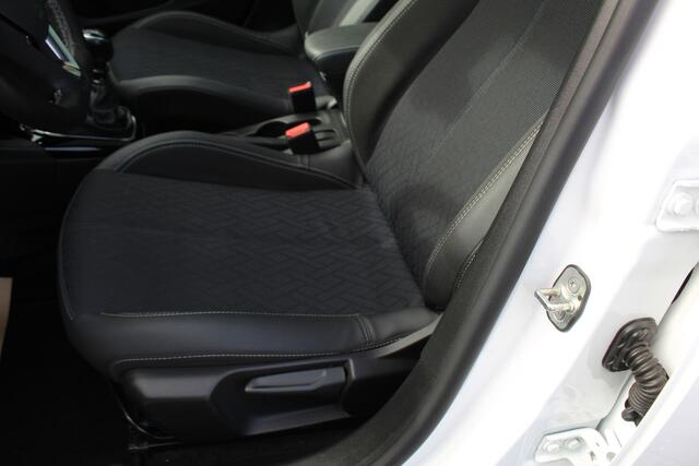 Opel CORSA 1.2-100 pk Turbo GS. Panoramadak, Winterpakket, Cruise Control, Climate Control, Two tone,