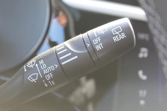 Opel CORSA 1.2 100 pk Turbo GS Panoramadak, Winterpakket, Cruise Control, Climate Control