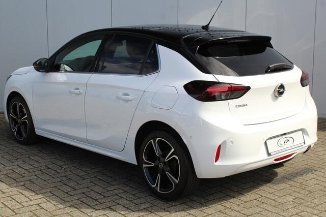 Opel CORSA 1.2-100pk Turbo GS Line. Erg mooie sportieve wagen, slechts 23.500 ! Panoramadak, Lane- en side assist, Telefoonvoorb., Cruise Cntrl, LED verl., PDC v+a, LM wielen, Climate Control, Navigatie by Apple/Android, Stoel- en stuurwiel verwarming etc.