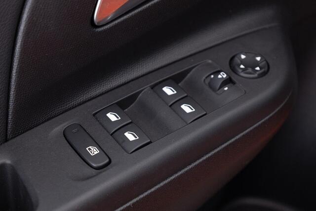 Opel CORSA 1.2 Level 3 Automaat | Full LED | CAMERA | VELGEN ? 1e Eigenaar .