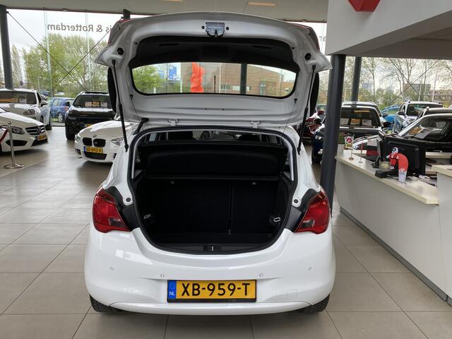 Opel CORSA 1.4 Favourite,1E Eigenaar,Dealeronderhouden,Navigatie,Parkeerassistent,Spraakbediening,Airco,Cruisecontrol,Achteruitrijsensoren,Zeer Nette Auto,16 Inch Lmv
