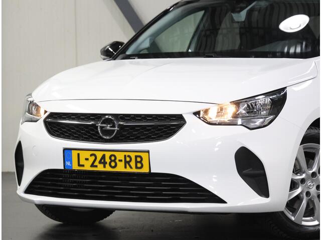 Opel CORSA 100PK Edition | 1ste eigenaar | Camera | ZWART DAK | AppleCarPlay/AndroidAuto | Airco | DAB Radio | 16"LMV | Trekhaak | Parkeersensoren | Privacy Glass | Isofix | All Season Banden |
