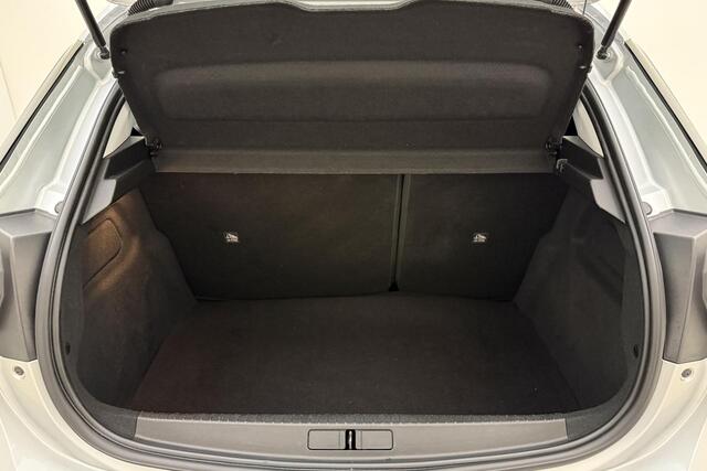 Opel CORSA 1.2 Level 3 Elegance 100 Pk | Navigatie | Lichtmetalen velgen | Climate control | Parkeersensoren | Camera | LED