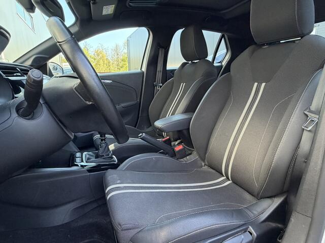 Opel CORSA 1.2 Turbo GS | Camera | Parkeersensoren voor/achter | Panorama | Stoel en stuurverwarming | Cruisecontrol | Climate | Apple Carplay/Android Auto