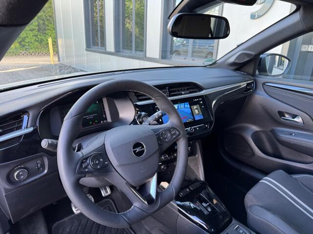 Opel CORSA 1.2 GS TwoTone Automaat 131PK, Navi, Camera, PDC, LM-velgen, NIEUWSTAAT