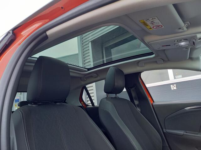 Opel CORSA 1.2 101PK Elegance - PANO - CAMERA - PDC V/A - STUUR + STOELVERW - CARPLAY / ANDROID -